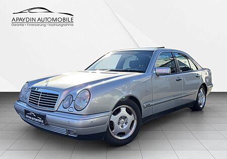 Mercedes-Benz E 230 Avantgarde Lim. Aut. 1.HAND/XENON/NAVI/GSD