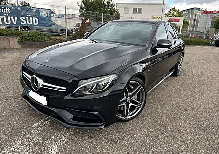 Mercedes-Benz C 63 AMG Mercedes-AMG