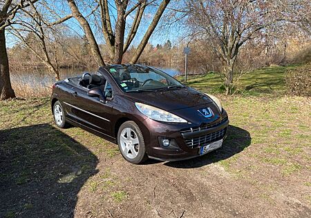 Peugeot 207 CC TÜV frisch Klima Sitzheizung