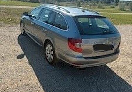 Skoda Superb gebraucht kaufen Skoda Superb 2.0 TDI 125kW DSG Ambition Combi Ambition