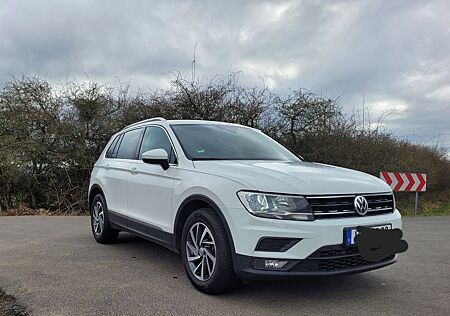 VW Tiguan Volkswagen 2.0 TDI SCR SOUND SOUND