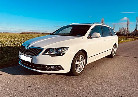 Skoda Superb 2.0 TDI 125kW DSG Elegance Combi Elegance