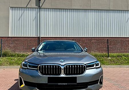 BMW 530e Luxury Integral HUD Keyless HK 360° Garanti