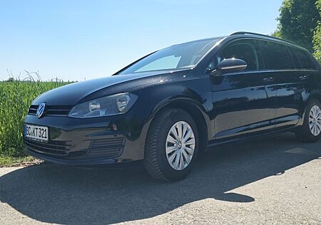 VW Golf Volkswagen 1.2 TSI Trendline Variant Trendline