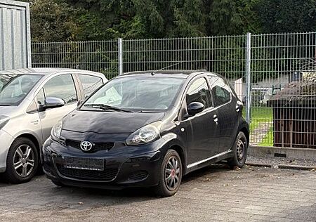 Toyota Aygo (X) gebraucht kaufen Toyota Aygo (X) Aygo (X) 1,0-l-VVT-i Cool Cool