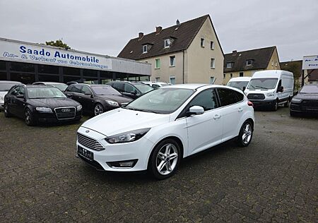 Ford Focus Lim. Titanium Navi*ZahnriemenNeu*BremseNeu