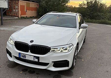 BMW 540i xDrive Touring
