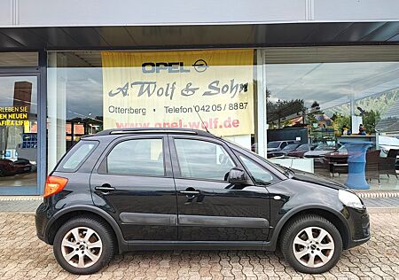 Suzuki SX4 gebraucht kaufen Suzuki SX4 Club 1.6 VVT i-AWD 4x4+AHK+SHZ+ALU+CD+