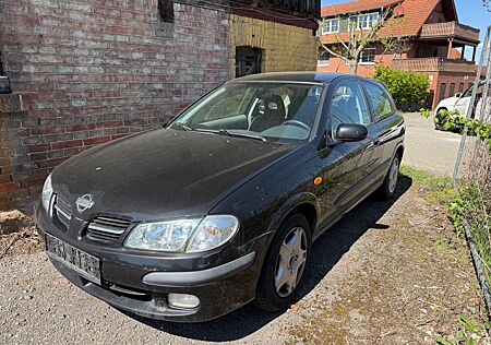 Nissan Almera KLIMAANLAGE---------keine tüv