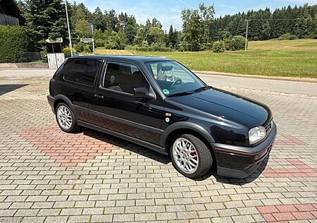 VW Golf Volkswagen 2.0 GTI Edition Jubiläum 20 Jahre