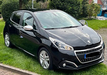 Peugeot 208 Signature-1.Hand-Service Neu-Top Ausstattung