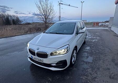 BMW 2er 220 Gran Tourer 220d xDrive Steptronic Luxur...