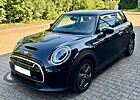 Mini Cooper SE Essential Trim schwarz metallic 1.Hand