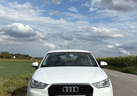 Audi A1 AudiA1 Sportback 1.0 TFSI Exterieur-Paket S-line
