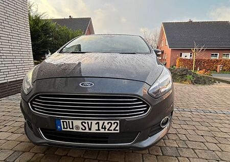 Ford S-Max 2,0TDCi Bi-Turbo 154kW Titanium PShift...