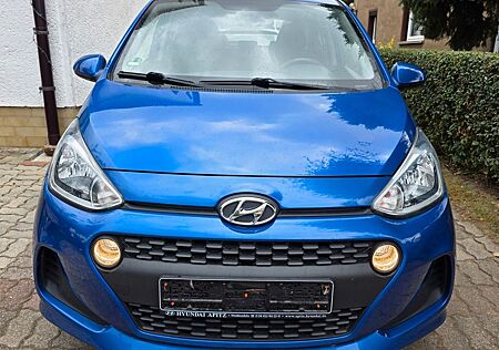 Hyundai i10 1.0 Trend (IA) Klima EFH Sitzhzg Lkrdhzg