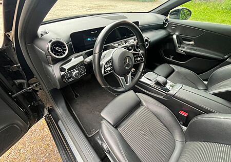 Mercedes-Benz A 200 -