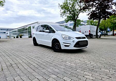 Ford S-Max 7 Sitzer TÜV NEU AHK