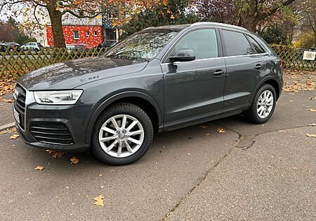 Audi Q3 1.4 TFSI ultra sport SH Allwetter Navi