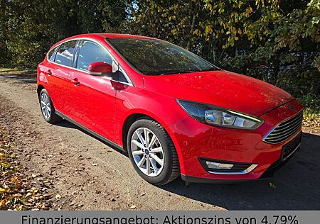 Ford Focus Lim. Titanium*TEMPOMAT|NAVI|PARK ASSIST*