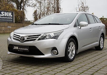Toyota Avensis 1.8 Kombi Life|2Hand!Navi!Kamera!Tempom!