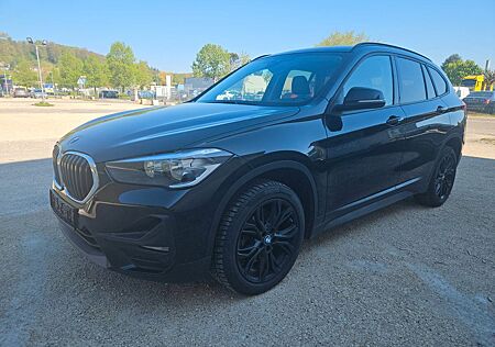 BMW X1 xDrive 18 d - SPORT/SHZ/NAVI/LED/ALU/AHK