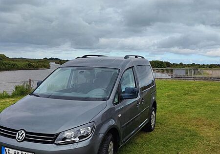 VW Caddy Volkswagen 1,6TDI 75kW BMT DSG Trendline 5-Sitzer...