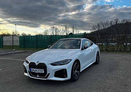 BMW M440i xDrive Coupé A -