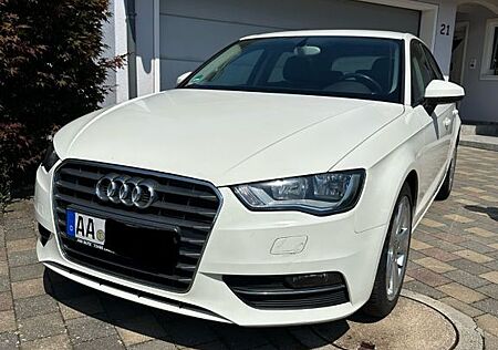 Audi A3 Sportback 1.6 TDI Automatik Unfallfrei