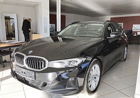 BMW 318i 1.Hd/Unfallfrei/Aktivtemp/AHK/HiFi/Apple