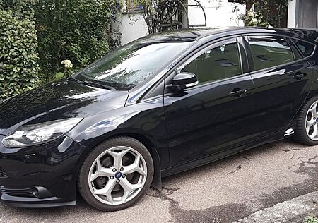 Ford Focus 2,0 EcoBoost ST ST