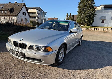 BMW 525i