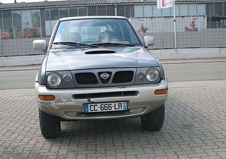Nissan Terrano Comfort 2.7I Turbodiesel KLIMA 4x4