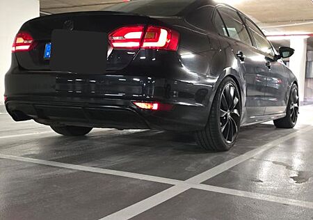 VW Jetta Volkswagen 1.2 TSI Trendline BlueMotion Technolog...