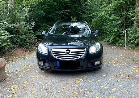 Opel Insignia Sports Tourer 2.0 CDTI TÜV NEU