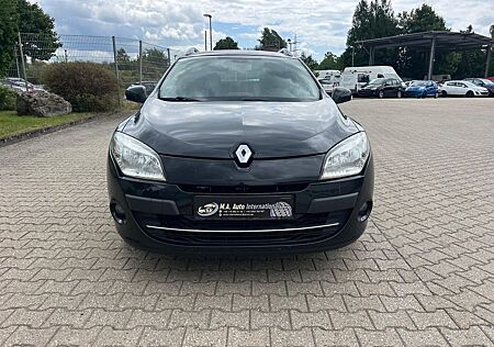 Renault Megane Grandtour Bose Edition*KLIMAAUT*NAV*PDC*