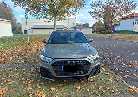 Audi A1 Sportb. 35 TFSI S tron S line Navi Sonos NP43