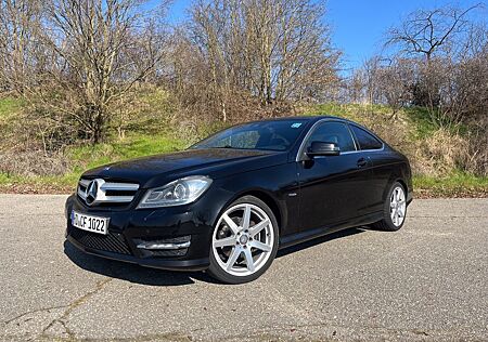 Mercedes-Benz C 220 CDI BlueEFFICIENCY AMG-Line