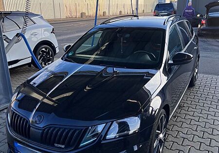 Skoda Octavia 2.0 TDI DSG RS Combi RS