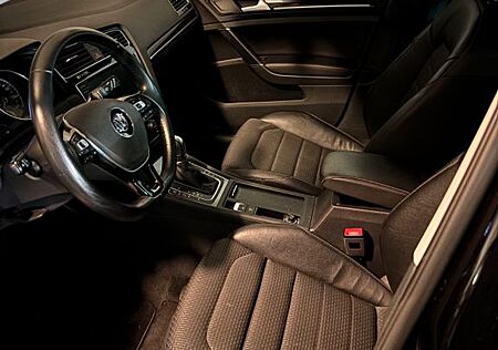 VW Golf Volkswagen 2.0 TDI DSG BMT Highline Highline