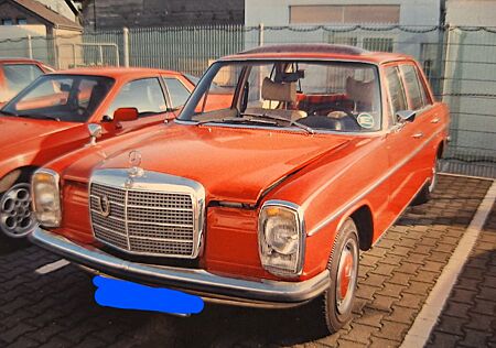 Mercedes-Benz 230 / 8 - Baujahr 1973