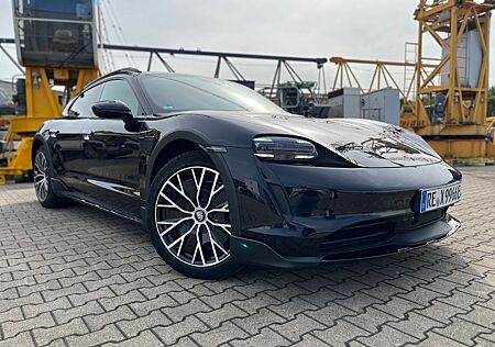 Porsche Taycan gebraucht kaufen Porsche Taycan 4 Cross Turismo - Top Ausstattung