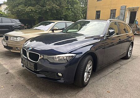 BMW 320d xDrive Touring TÜVNeu Automatik Leder Sport