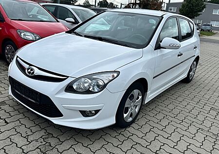 Hyundai i30 FIFA WM Edition1,4*KLIMAANLAGE*2.HAND*EURO5*