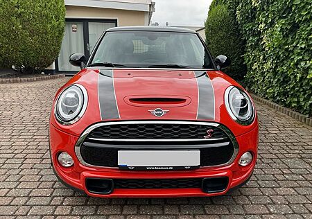 Mini Cooper S Automatik, Panoramadach, SHZ, Navi