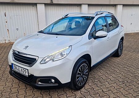 Peugeot 2008 Automatik - TÜV - Klima - TÜV - Navigation