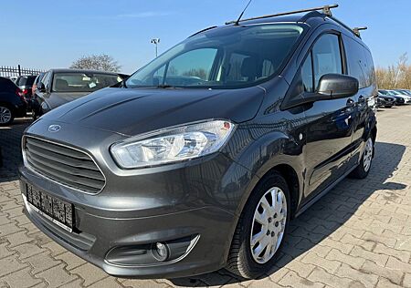 Ford Tourneo Courier Titanium