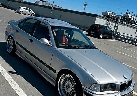BMW 325i M Paket