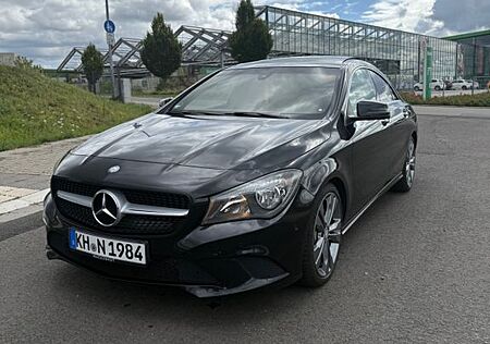 Mercedes-Benz CLA 250 DCT 4MATIC -