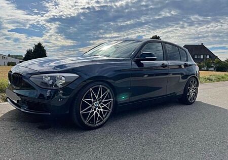 BMW 118i Edition Sport Edition Sport